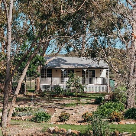 Granite Gardens Cottages & Lake Retreat Stanthorpe Exterior foto