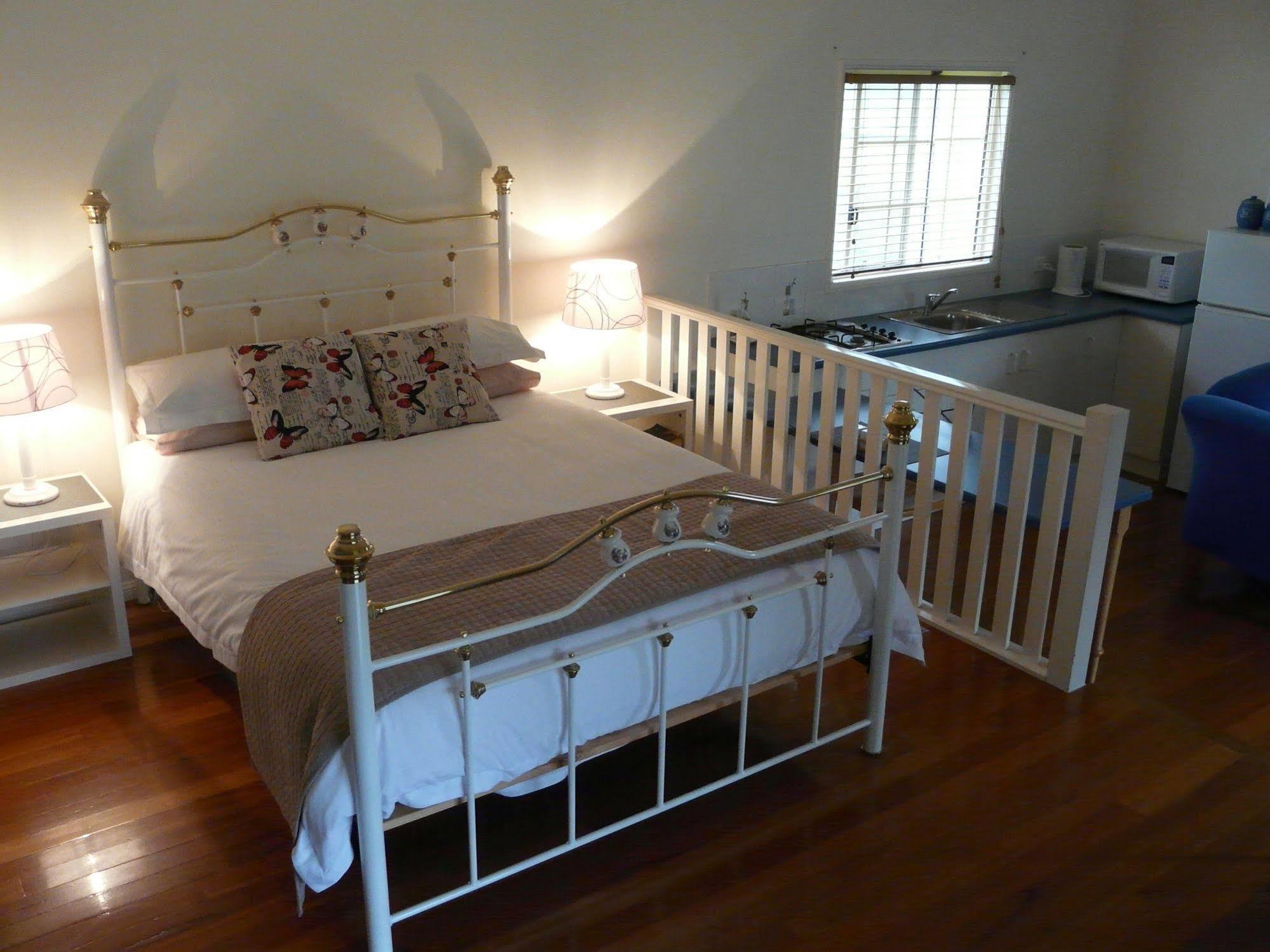 Granite Gardens Cottages & Lake Retreat Stanthorpe Exterior foto